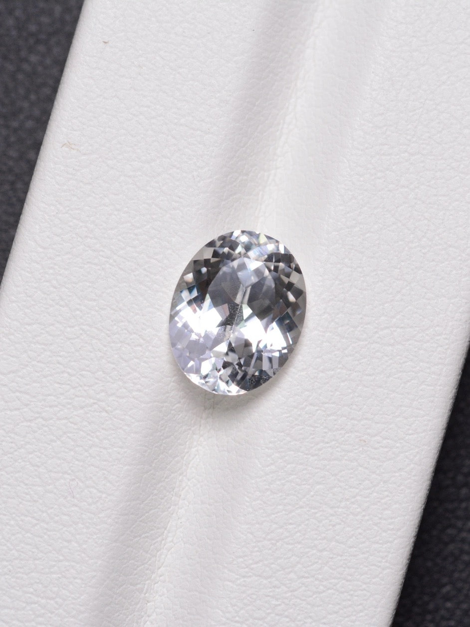 White Sapphire - Oval Cut